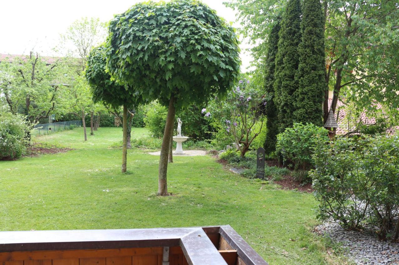 Apartment Appartementhaus Holmernhof I *
